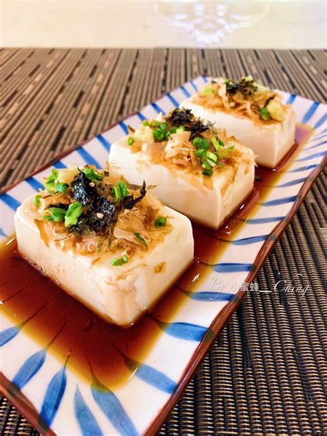 日本料理】日式冷豆腐（冷や奴）的做法步骤图】小蜜蜂_Candice_下厨房