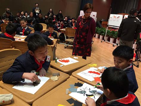 芬兰老师来沪给小学生上课 中芬老师共同探讨如何让课堂“活”起来 - 周到上海