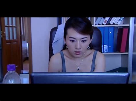 罪域：张晓丽刚把邮件删除，兆辉煌就到了她的背后|影视|电影|电视剧_新浪新闻