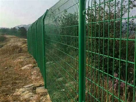园林养殖围栏网 - 安平县万重丝网制品有限公司