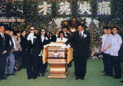 在香港扶灵意味着什么，扶灵五大特点(最大特点是死者的荣耀) — 探秘世界