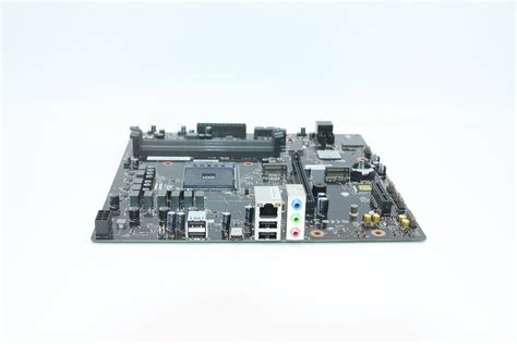 Lenovo BDPLANAR AMD Vermeer B550 WIN DPK - Tekniikkaosat.fi