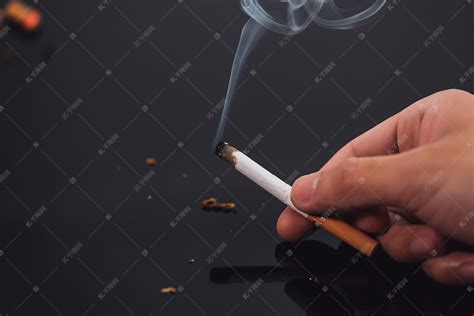 男子比赛抽烟猝死 半小时抽5包烟_社会新闻_温州网
