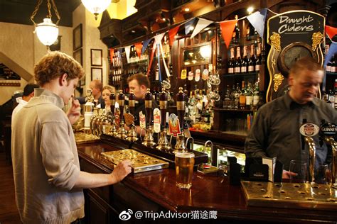 酒吧文化：一个人的狂欢 一群人的孤单-中国网