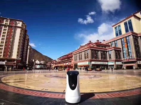 西藏昌都金泰名人酒店_一米机器人-专注酒店人工智能服务