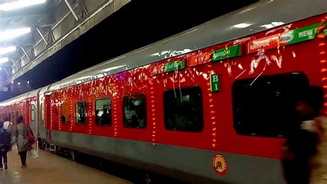 12452/Shram Shakti Express - New Delhi to Kanpur NCR/North Central Zone ...