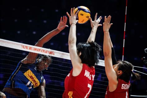 女排世锦赛半决赛：中国女排2比3不敌意大利女排_新体育网