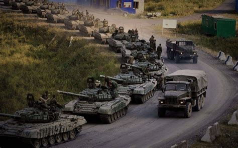 大兵压境！俄乌边境集结十万兵力，北约渲染俄要“入侵”乌克兰_凤凰网视频_凤凰网