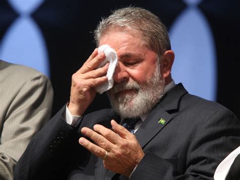 巴西前总统卢拉因贪腐判刑9年半 巴西雷亚尔大跌1.3% _凤凰财经