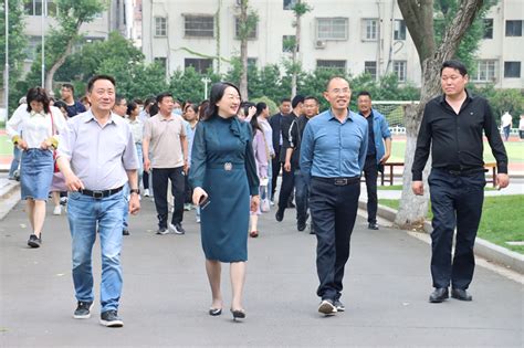 徐州新沂市第二中学来实验初中开展考察学习交流活动