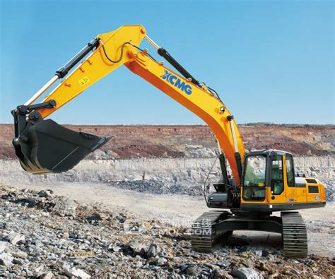 徐工挖掘机XE305D产品高清图-工程机械在线