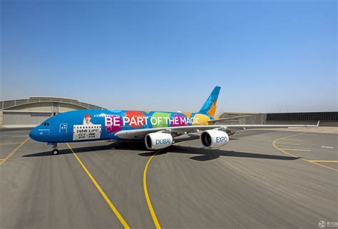 阿联酋航空发布首款整机彩绘涂装 携迪拜世博会标识翱翔 _民航_资讯_航空圈