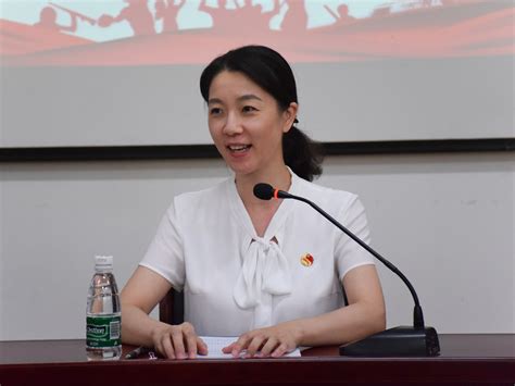 她将成湖南最年轻的女市长(图)|张迎春|湘潭|长沙市_新浪新闻
