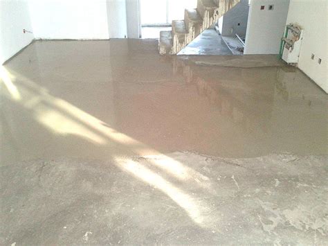 石膏基厚层水泥自流平地坪-苏州鹏徕环氧地坪材料有限公司
