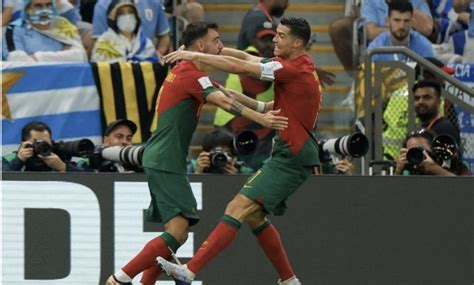 葡萄牙2-0乌拉圭，C罗憾失世界杯第9球，赛后表示额头碰到了球_PP视频体育频道