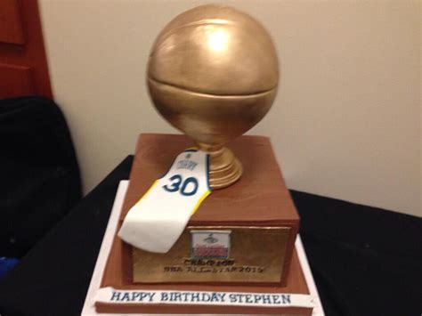 库里迎来27岁生日，勇士准备特殊定制蛋糕_虎扑NBA新闻
