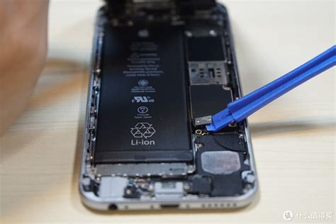 手机充电口的灰尘怎么清理，很实用的小技巧_腾讯视频