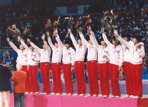 时隔12年中国女排再次夺冠，回顾里约奥运会女排夺冠时刻_凤凰网视频_凤凰网