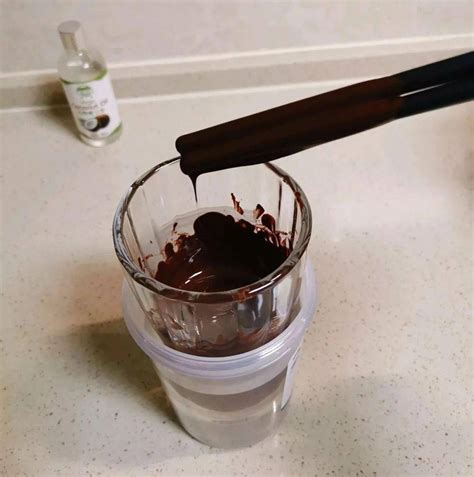 【雪糕外面的——巧克力脆皮酱的做法步骤图】上海 海静子_下厨房