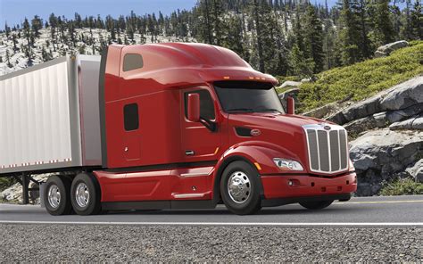 NEW 579 WITH "A TOUCH OF CLASS!" - Peterbilt of Sioux Falls