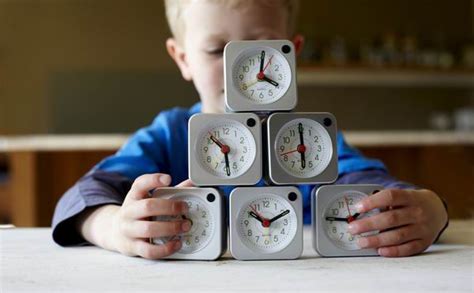 培养孩子时间观念|掌控|积木|拼图_新浪新闻