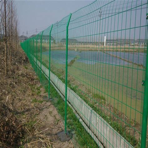 铁道护栏网批发商供应铁道护栏网、铁路护栏 - 博安 - 九正建材网