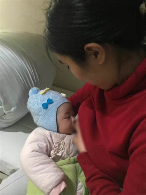 宁波第六医院护士当起临时妈妈 为患者宝宝喂奶-宁波频道