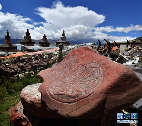 西藏札达：地质人文景观引游客_时图_图片频道_云南网