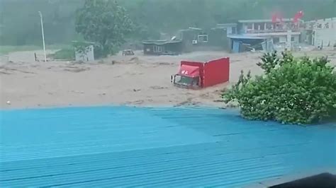河南洪涝灾害已致33人遇难8人失踪，多地告急！河北遇特大暴雨_新乡