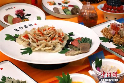 中国厨师节上的曹州“牡丹宴”