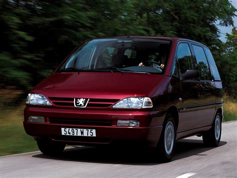 PEUGEOT 806 car technical data. Car specifications. Vehicle fuel ...