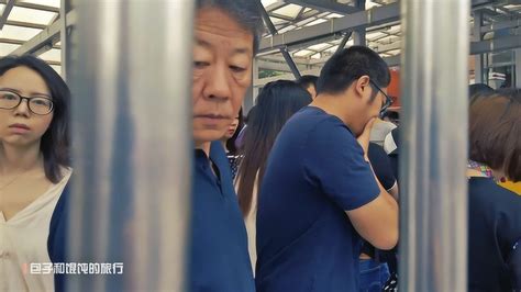 亲身经历北京天通苑，地铁5号线的早高峰，挤不动的梦想_腾讯视频