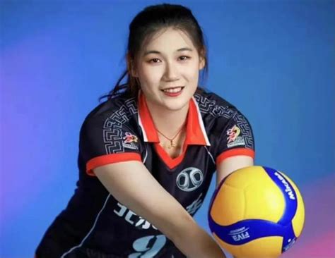 新一届中国女排20人大名单 北汽女排两人入选_东方体育