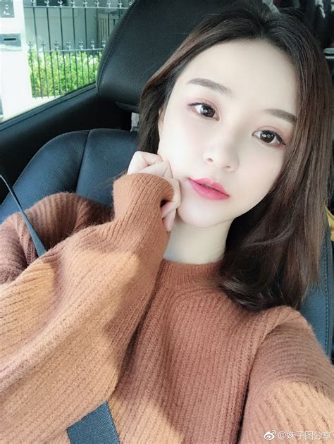 女生自拍日常图片
