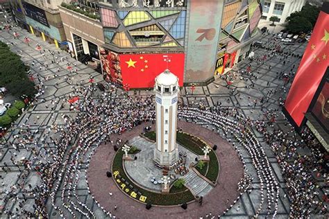 2023解放碑商圈购物,第4站：解放碑，解放碑是重庆...【去哪儿攻略】