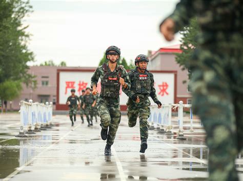 武警北京总队执勤四支队200余名官兵立功受奖