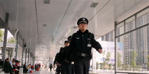 全明星阵容！香港五大刑侦部门精兵加入警队国安处_手机新浪网