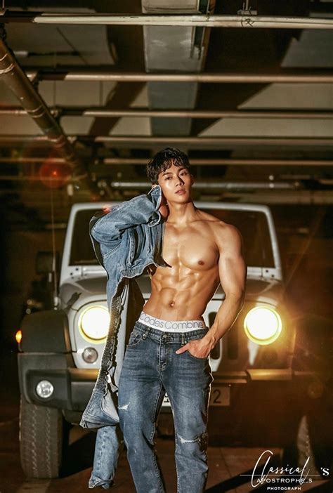 韩国健身肌肉帅哥 健美运动员肌肉写真 古典型健身模特小哥김남욱 韩国 健身迷网