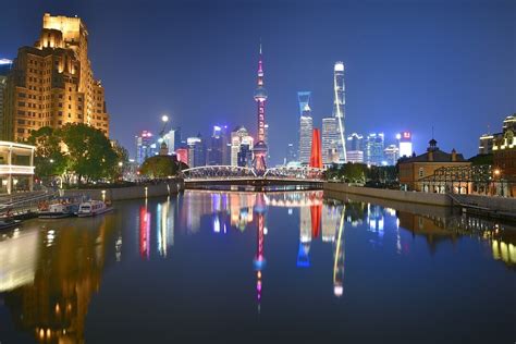 上海乍浦路桥航拍上海夜景，中国最美城市天际线名不虚传|天际线|路桥|夜景_新浪新闻