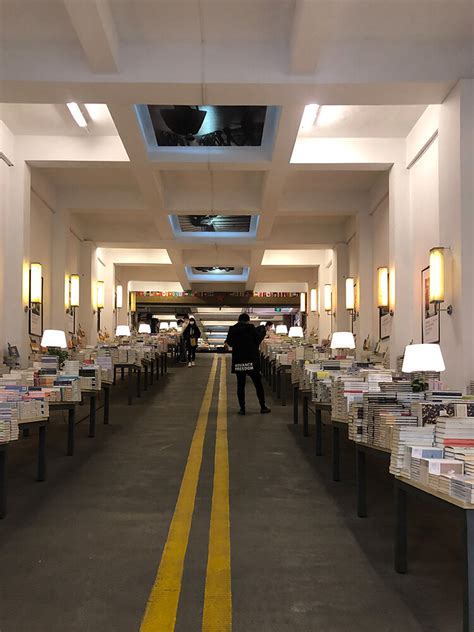 Library & Gallery——充满人文魅力的西安言几又书店丨深圳办公室装修攻略