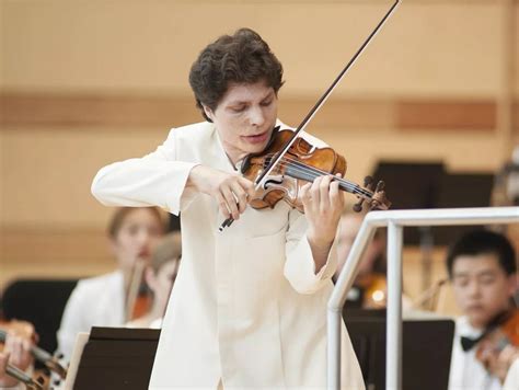 世界顶尖小提琴家伊萨贝尔·福斯特与中国爱乐首演中国_韩军的舞台光影_新浪博客