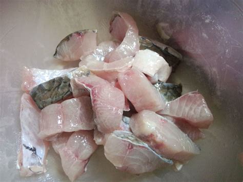 腌咸鱼一般要腌多少个小时才能晒-鱼腌制5小时可以晒了吗-趣丁网