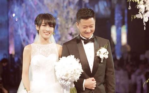 吴京和谢楠婚礼的结婚照片（吴京谢楠的恋爱过程）-四得网