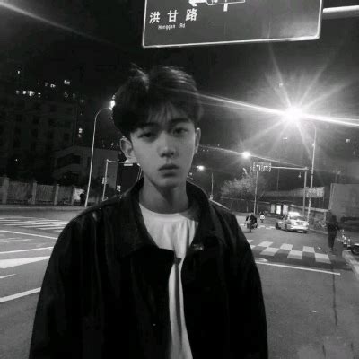 非主流冷酷男头像