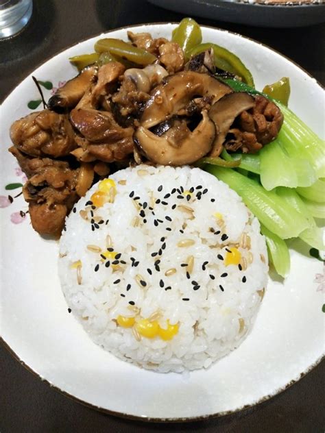 江苏南京黄焖鸡米饭加盟代理-黄焖鸡的做法-配方学习哪家好-泉心味