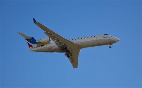 CRJ100_私人飞机网