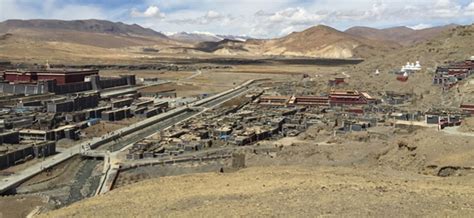 西藏日喀则地区江孜县光伏电站建设现场-湖北咸宁卓峰电力工程有限公司