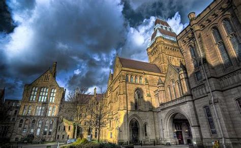 2014英国“土豪”名校排名 剑桥大学41亿英镑居首- 新通留学