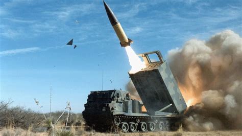 PHL-03配备新型远程火箭弹，射程160千米，部署对印一线|火箭炮|火箭弹_新浪新闻