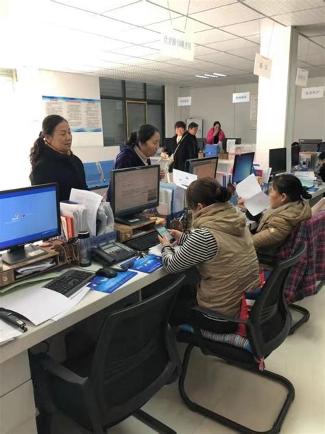 新村社区开展2019年河南省城镇独生子女父母奖励扶助申请工作-大河新闻